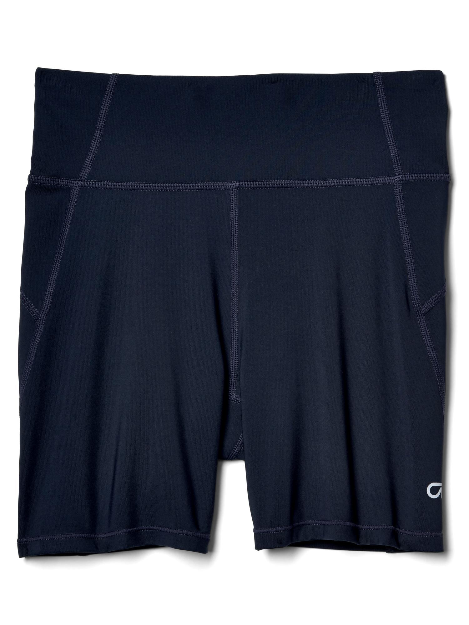 gap compression shorts