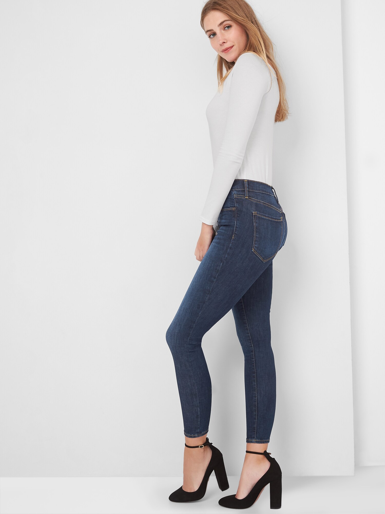 super high rise true skinny jeans in 360 stretch