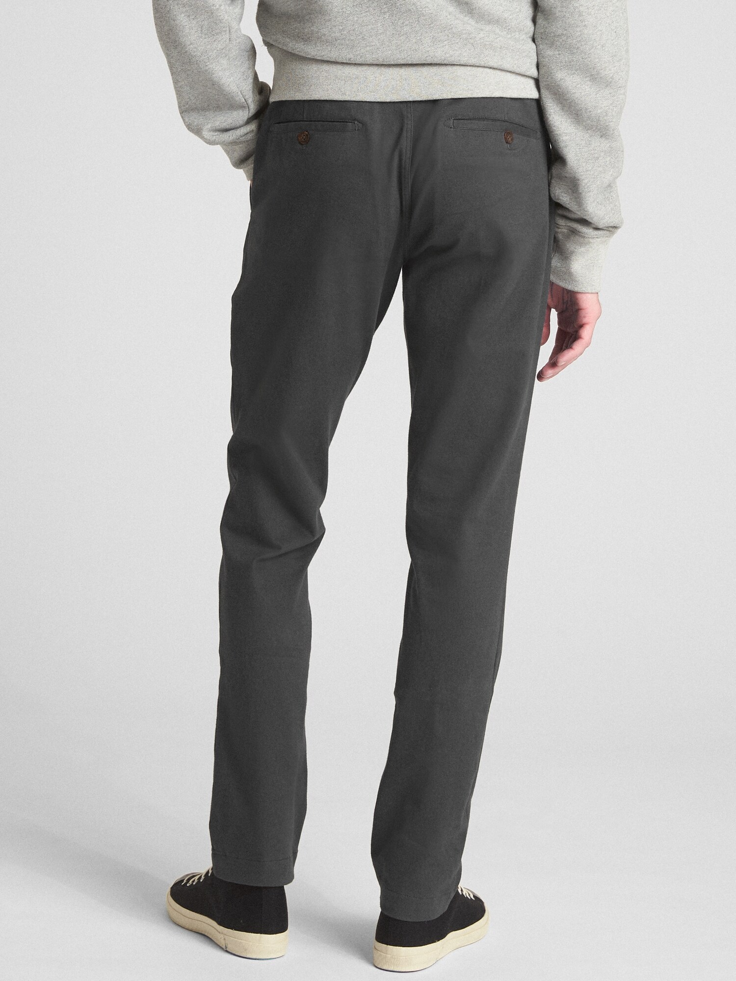 hybrid khakis in slim fit with gapflex