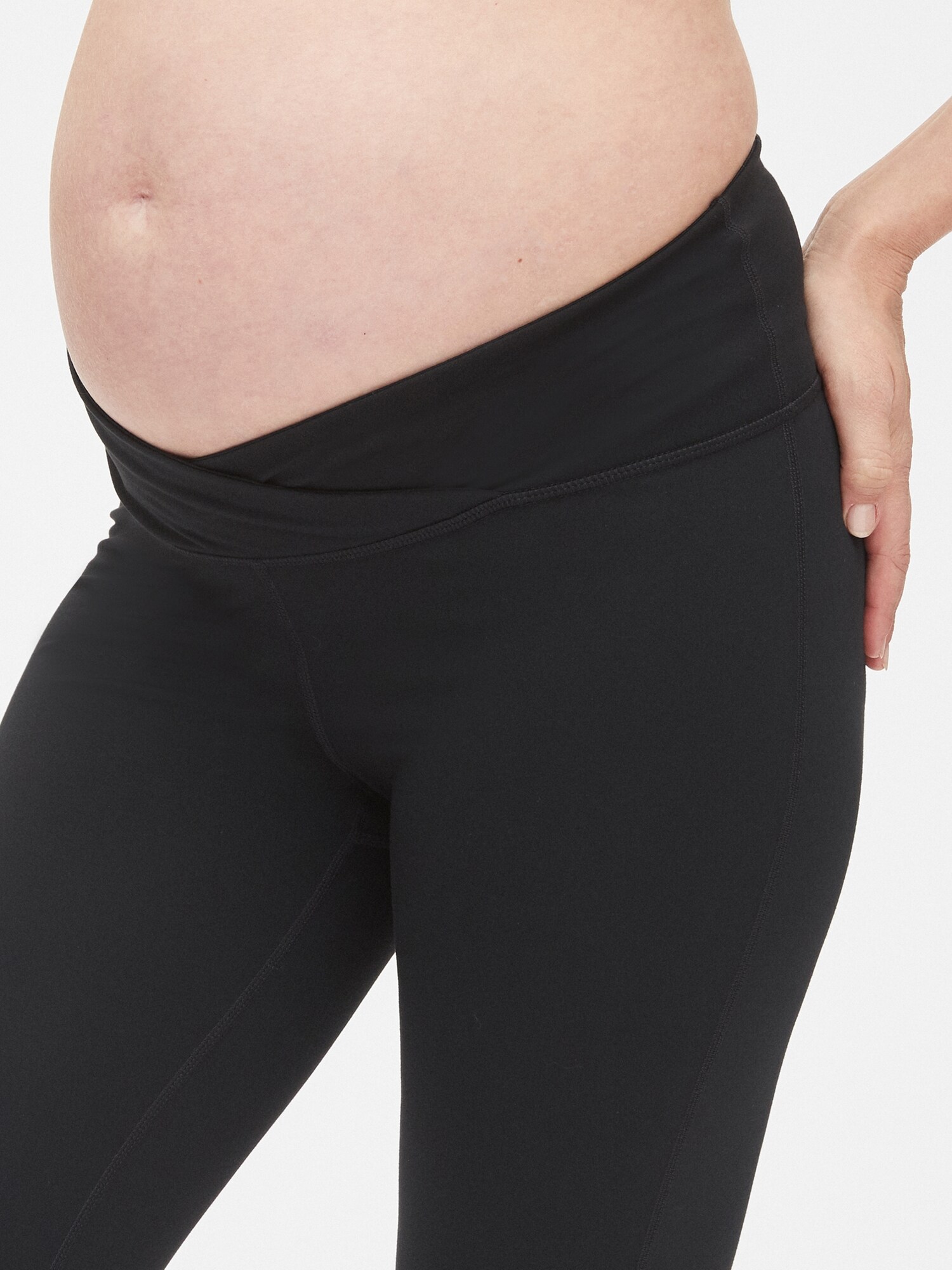gap maternity blackout leggings