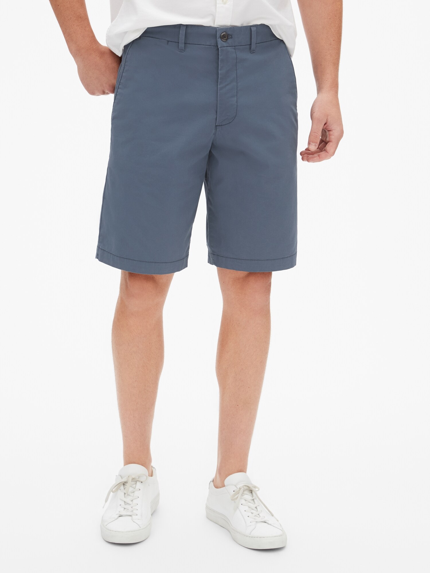 gap wearlight khakis