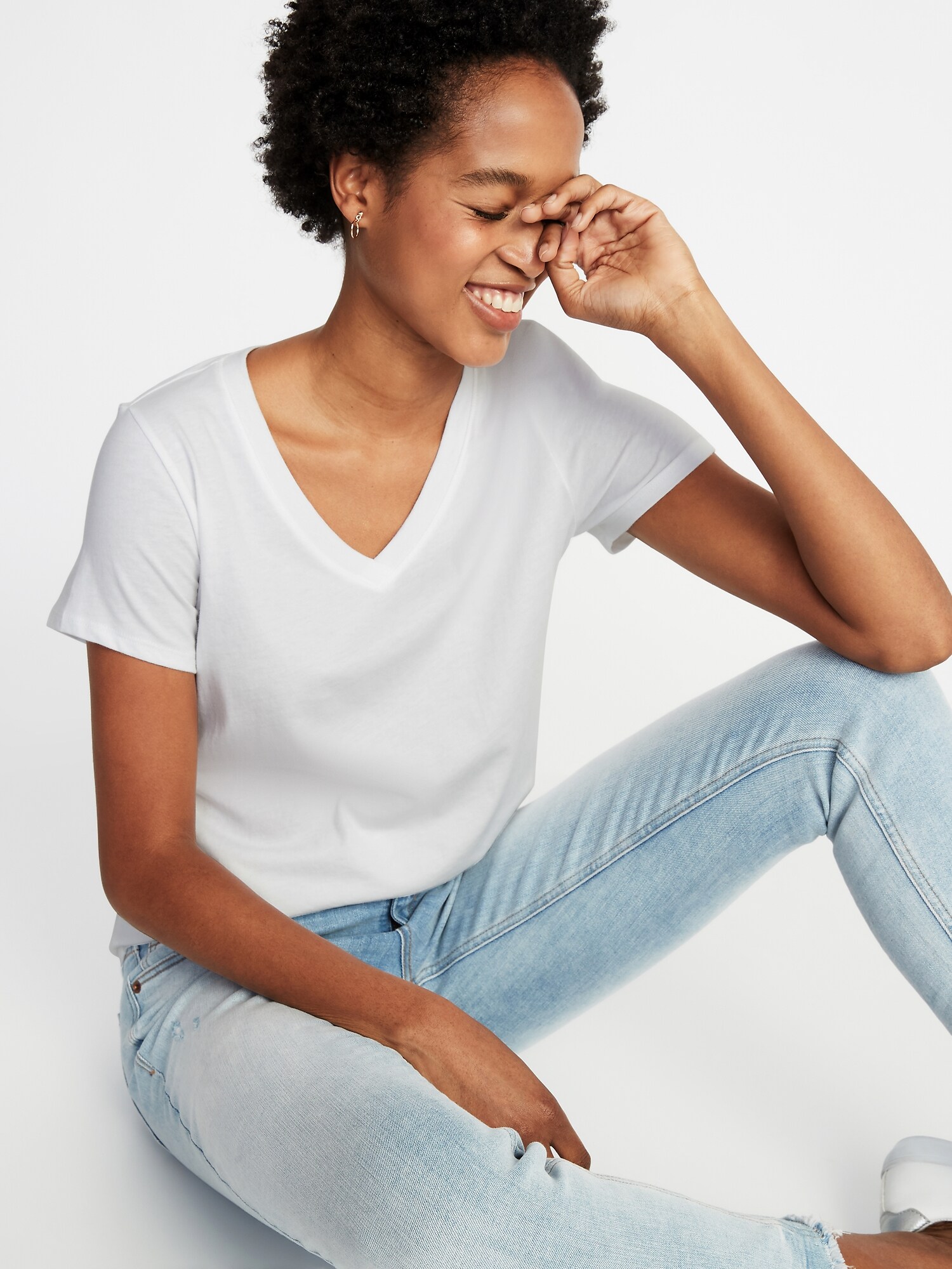 gap favorite tee v neck