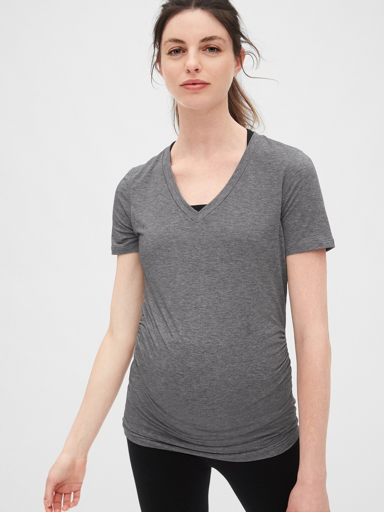 Maternity GapFit Breathe V-Neck T-Shirt