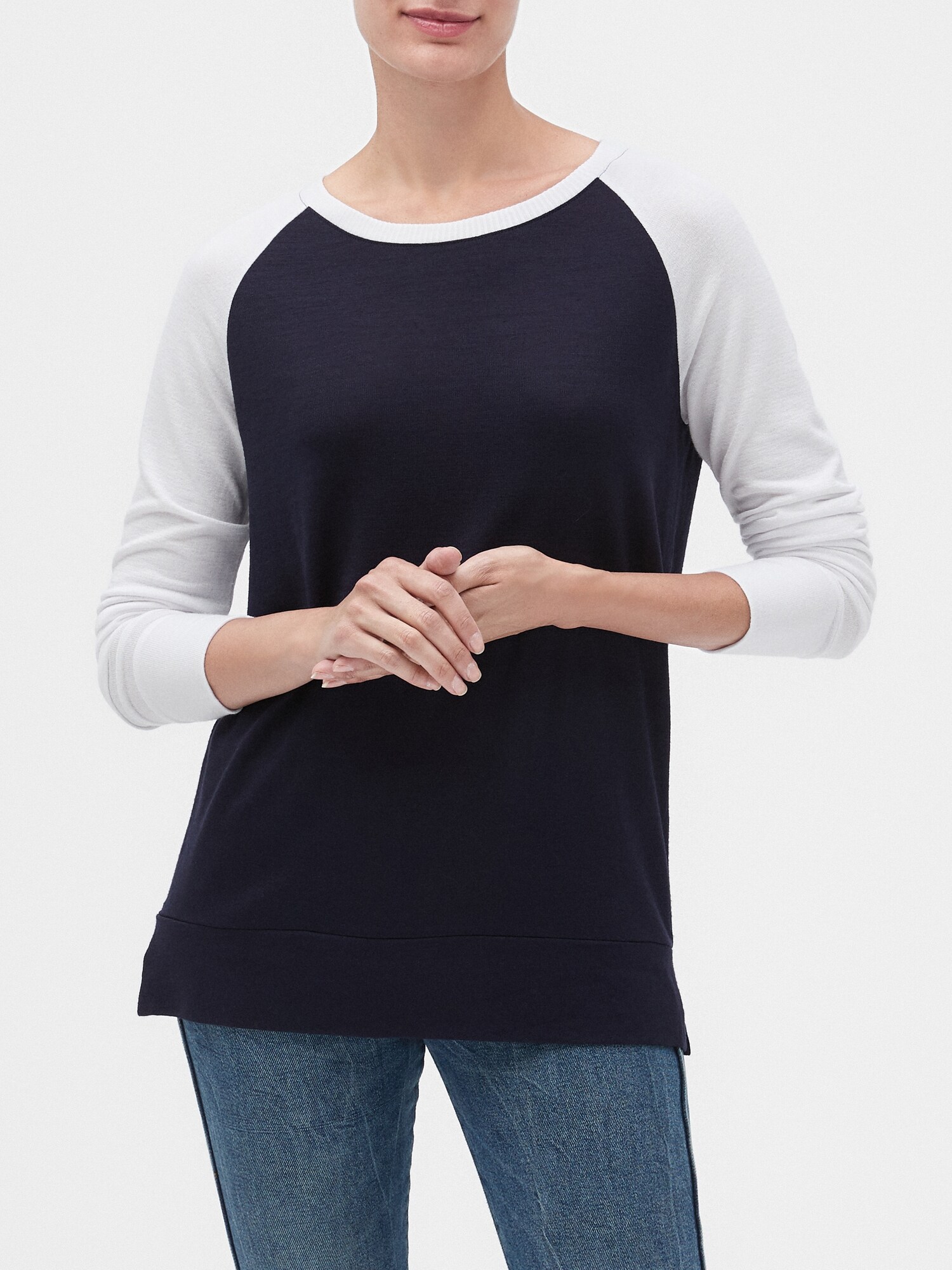 gap raglan tee