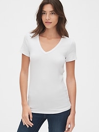 gap favorite tee v neck