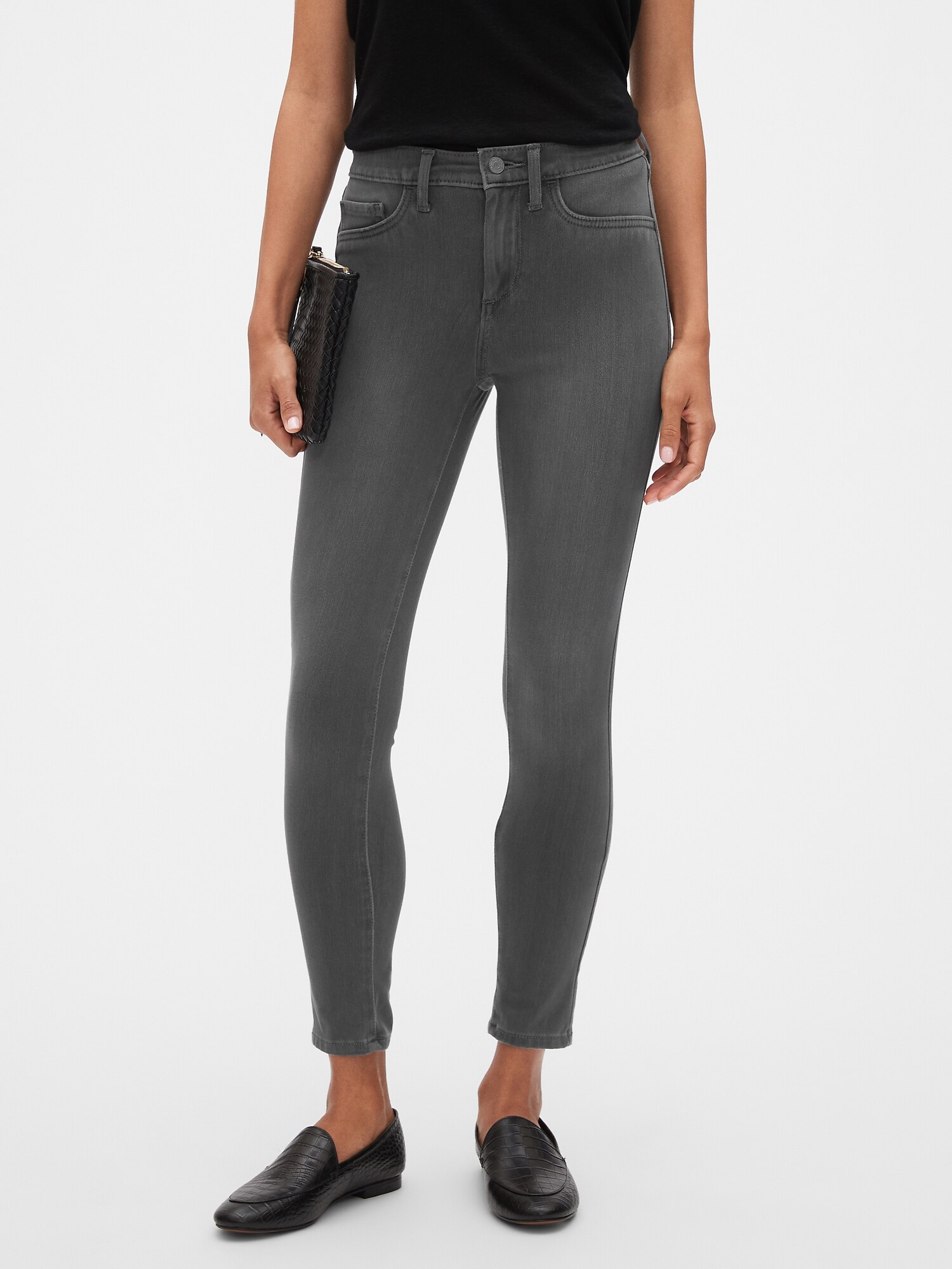 grey leggings with pockets