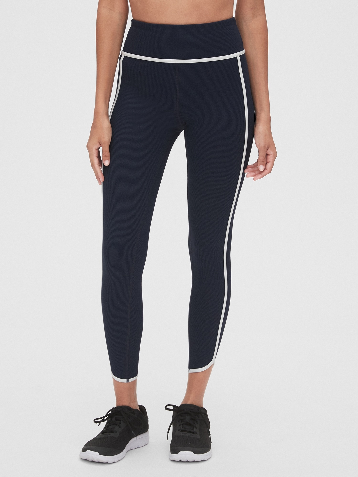 gap blackout leggings