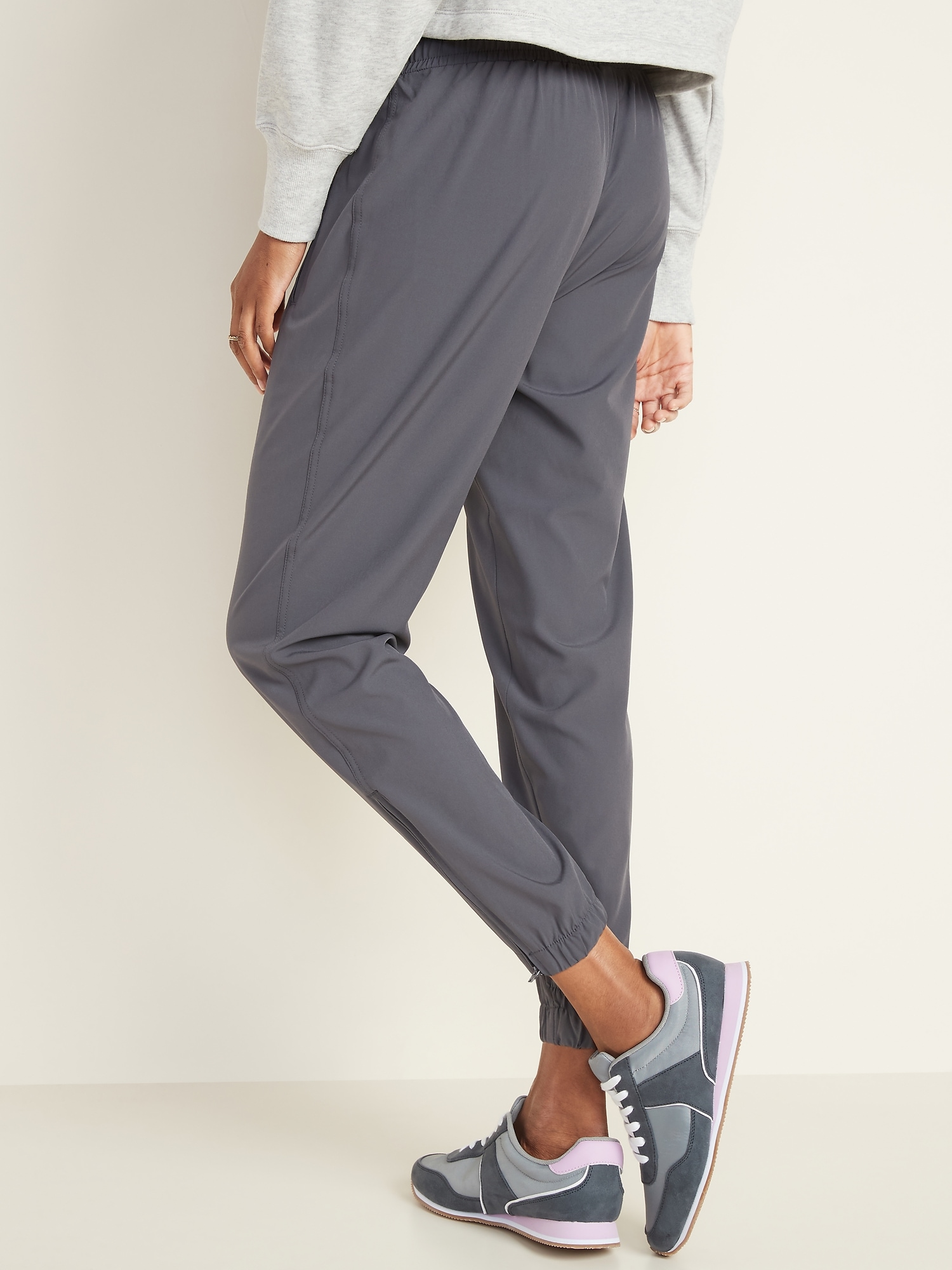 old navy mid rise jogger
