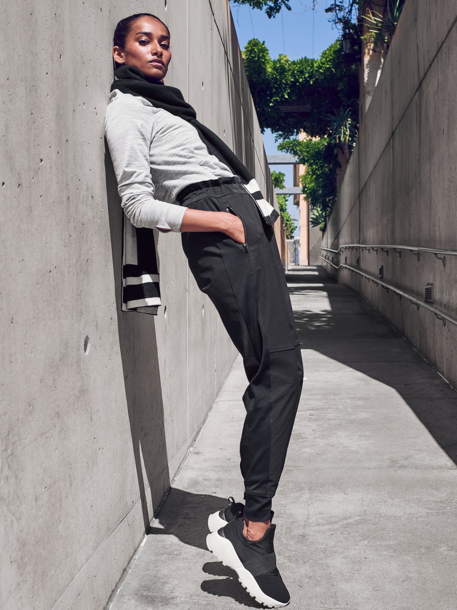 athleta hybrid pant