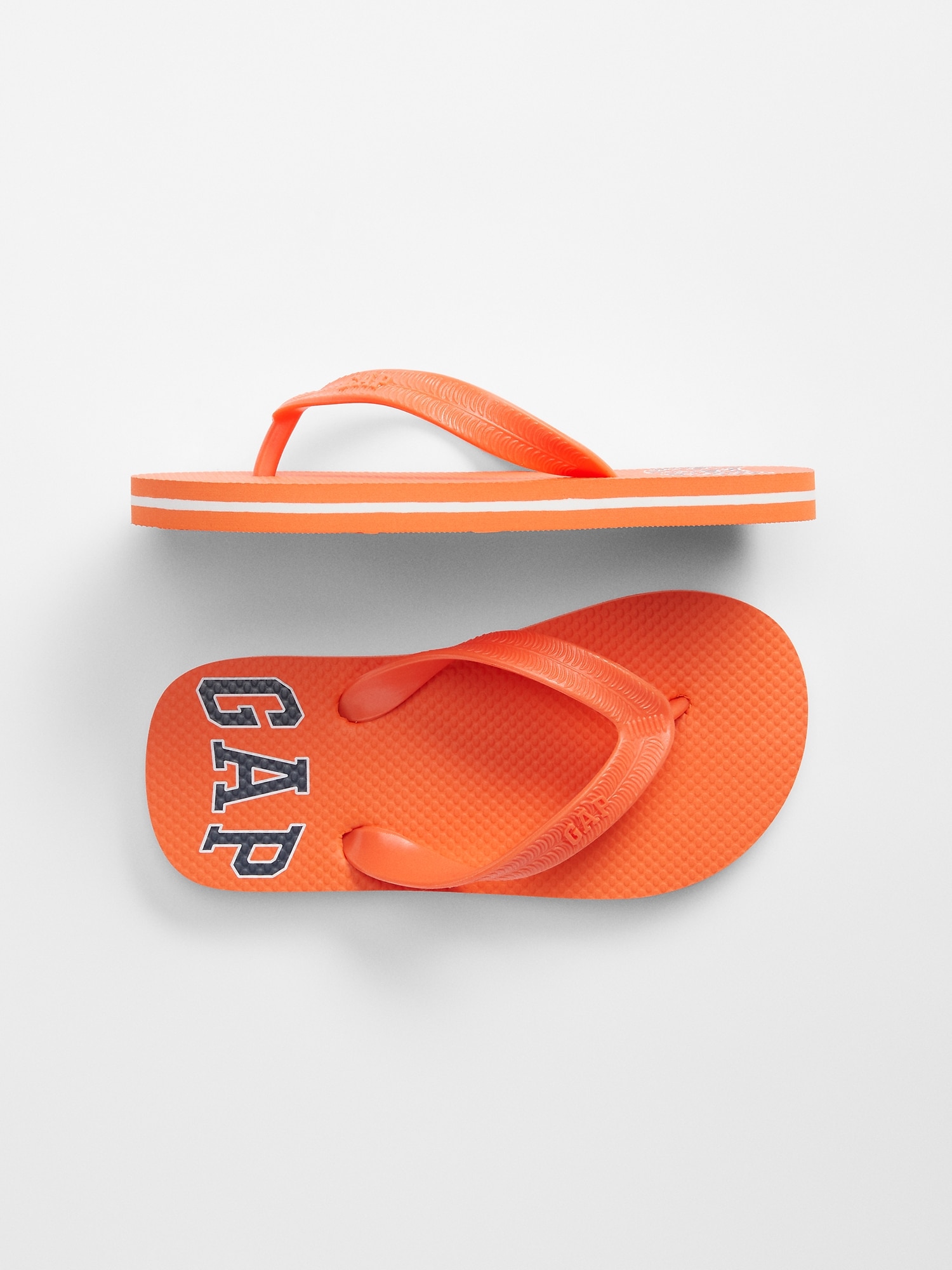 gap rubber flip flops