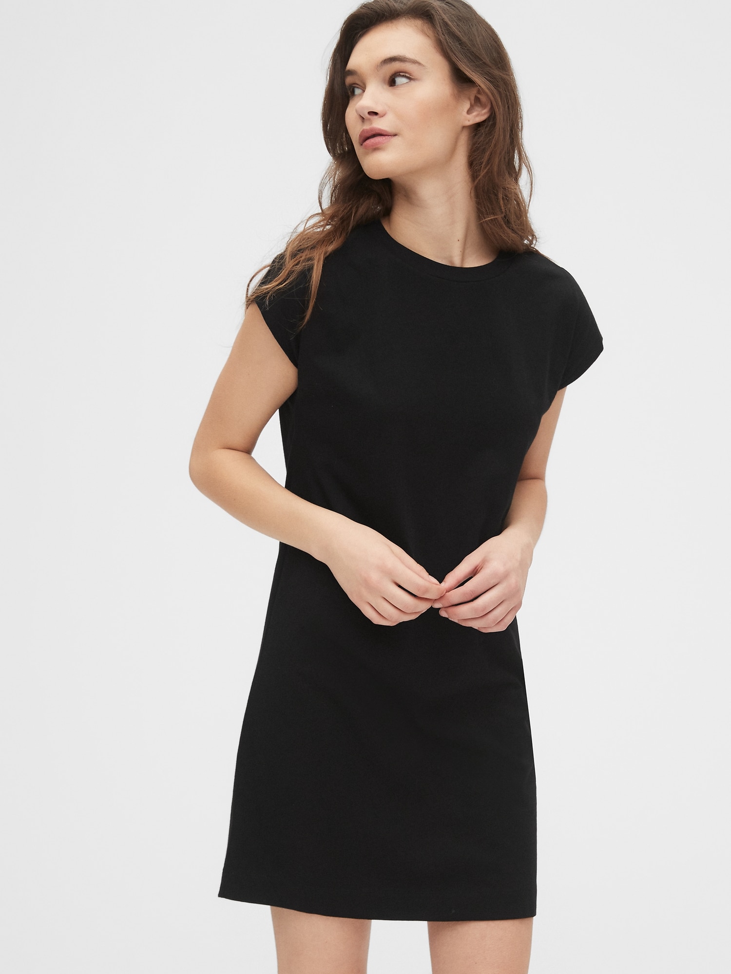 gap black t shirt dress