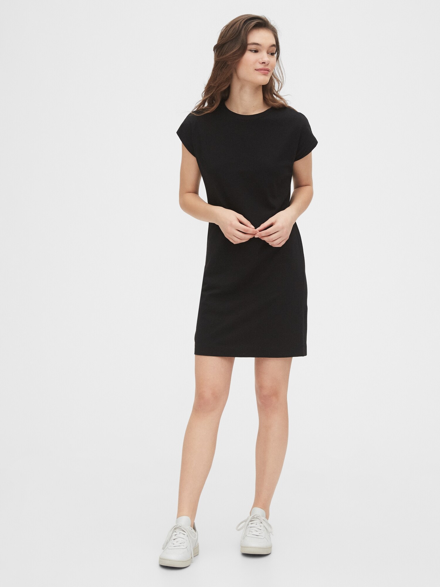 gap black t shirt dress