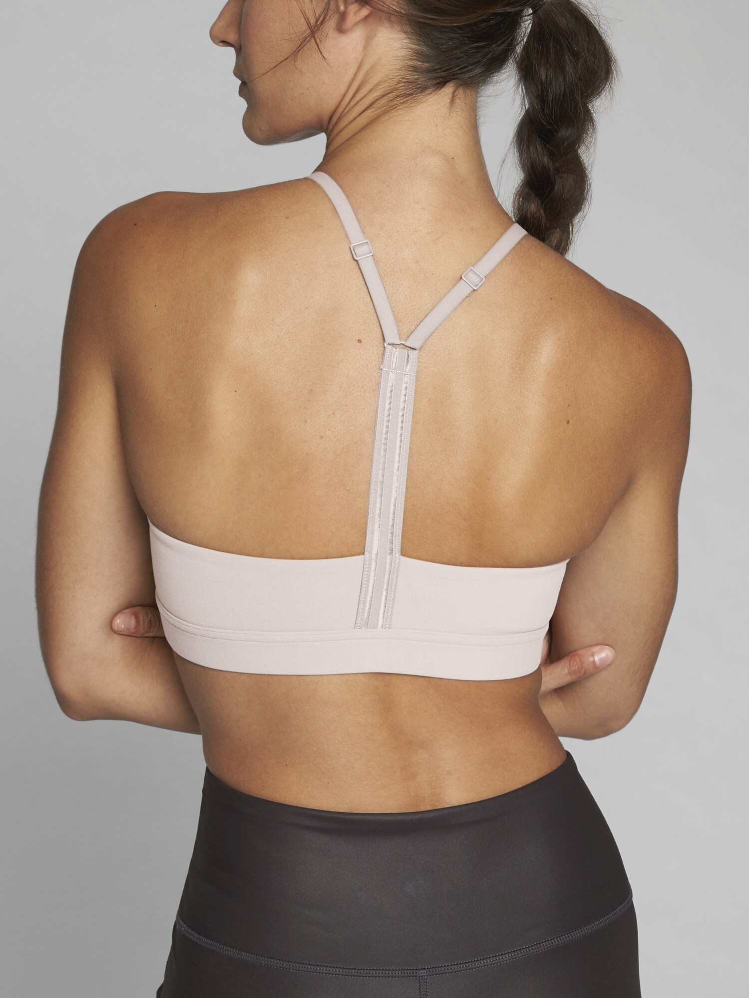 sports bra with built in cups