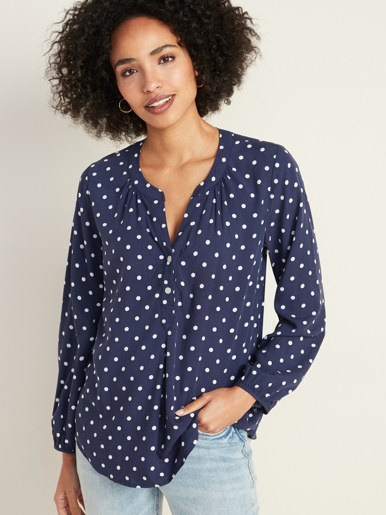 old navy polka dot shirt