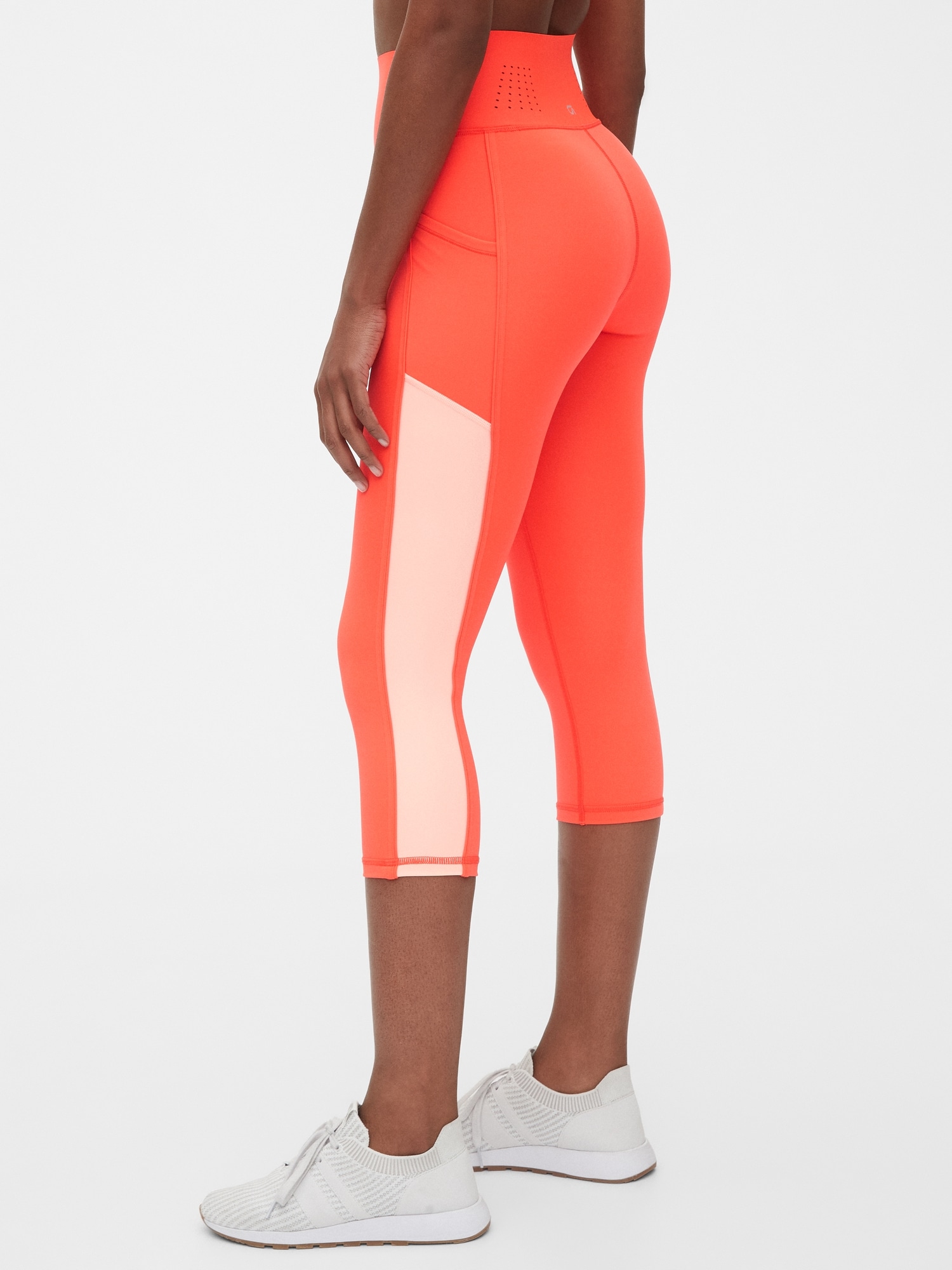 gap fit capri leggings