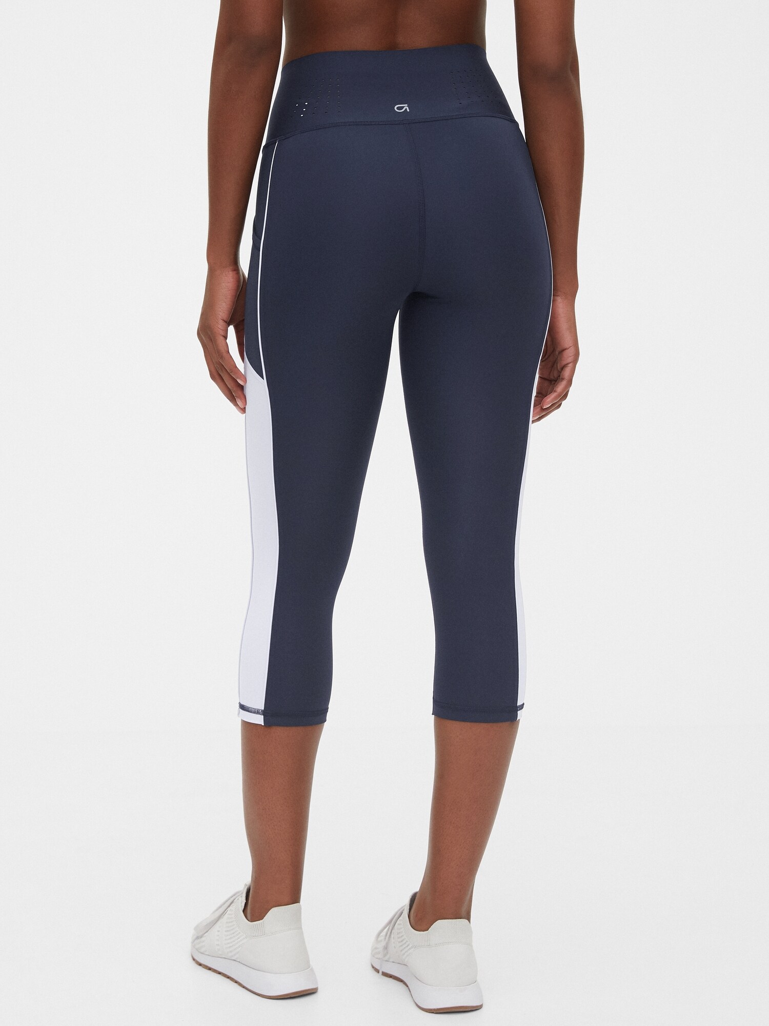 gap fit capri leggings