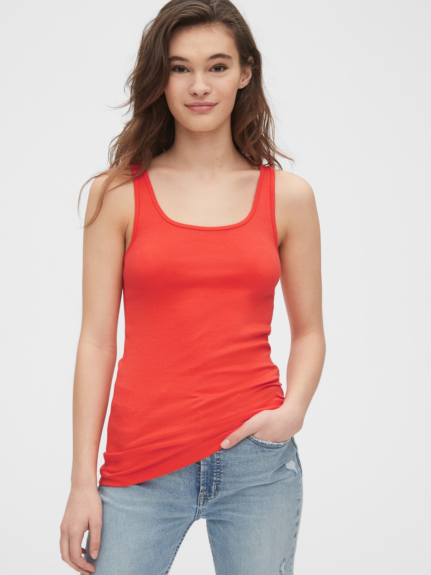 the gap tank tops