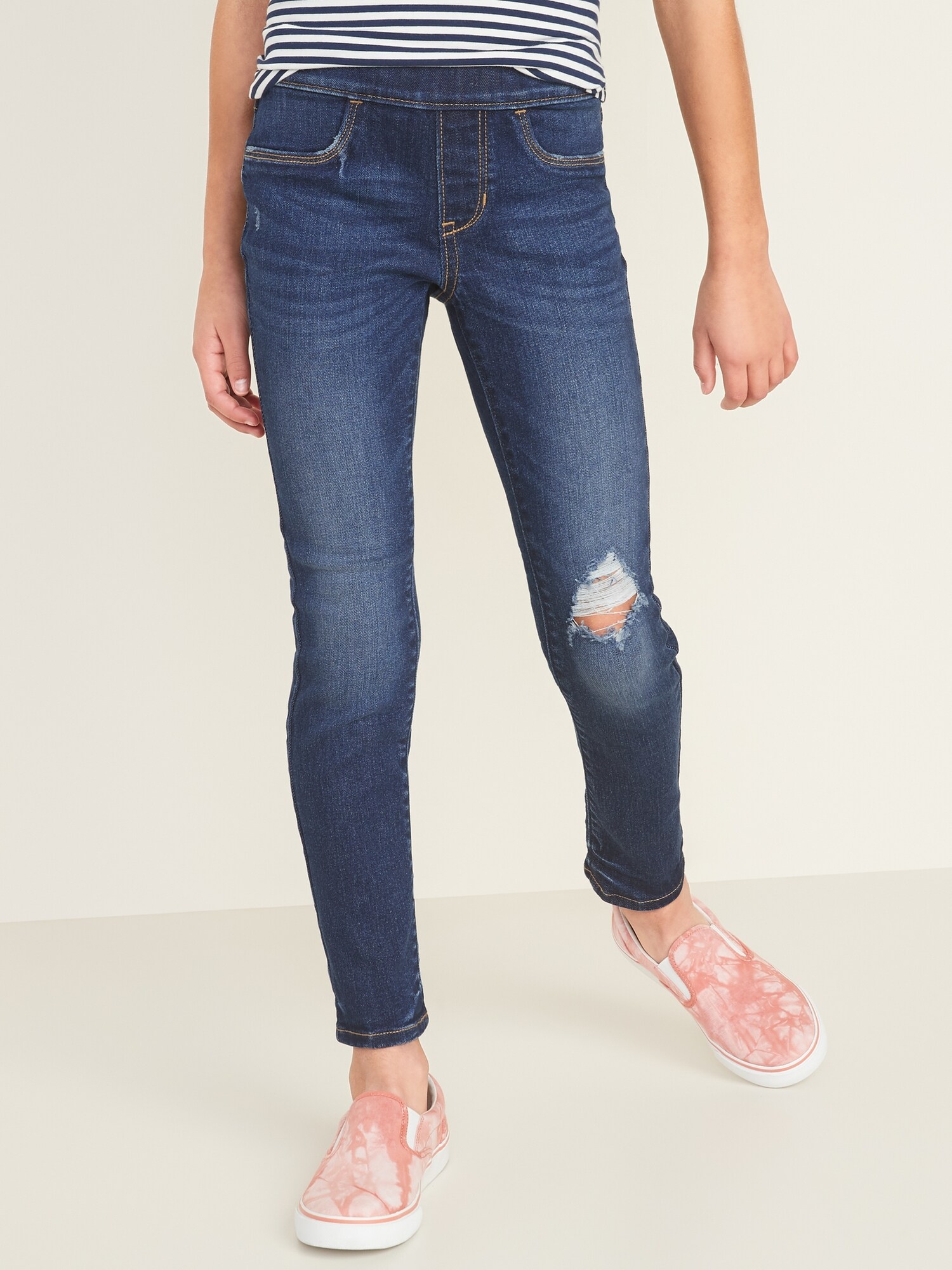 pull on distressed jeans