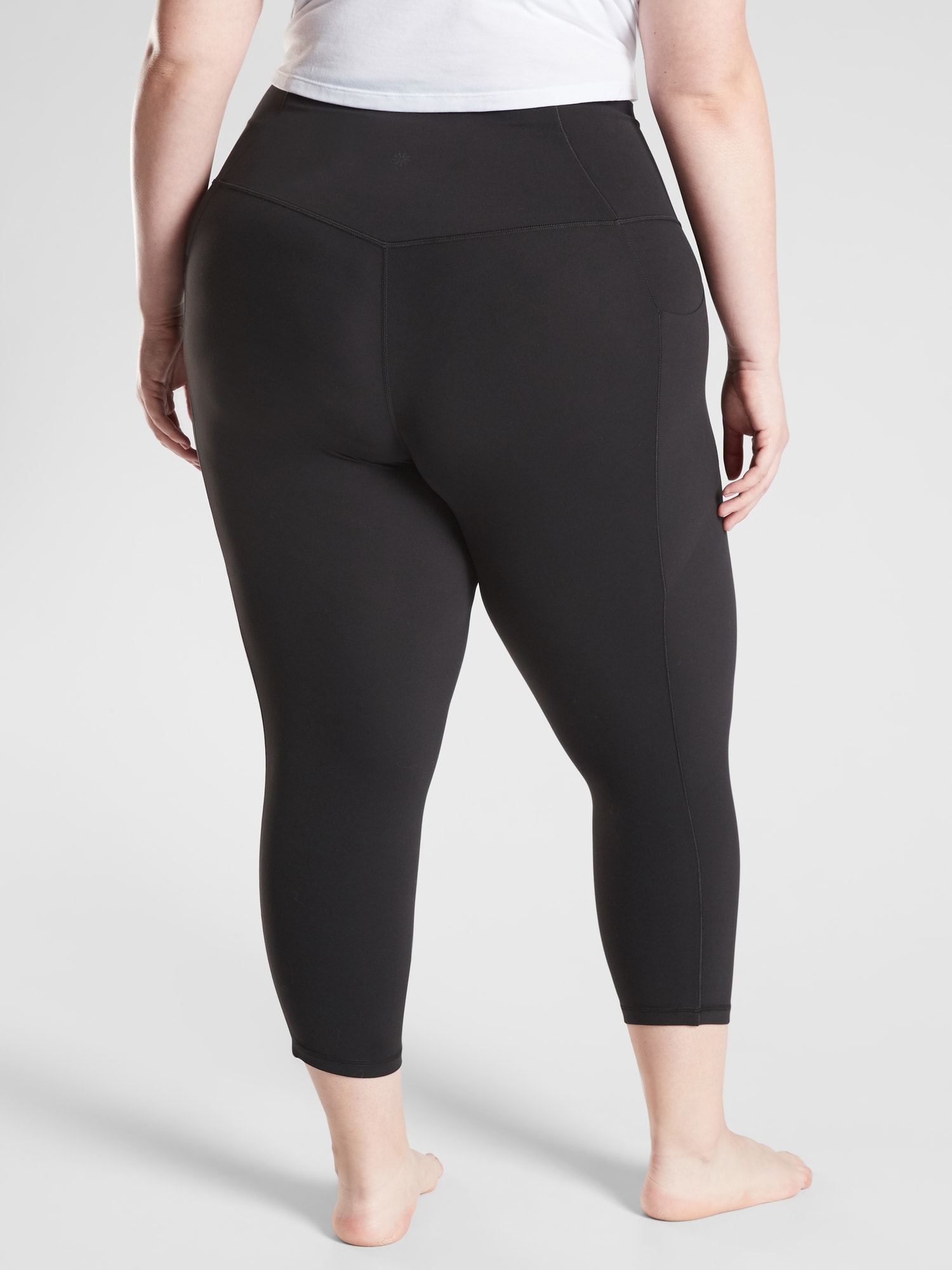 Salutation Stash Pocket II Capri Athleta