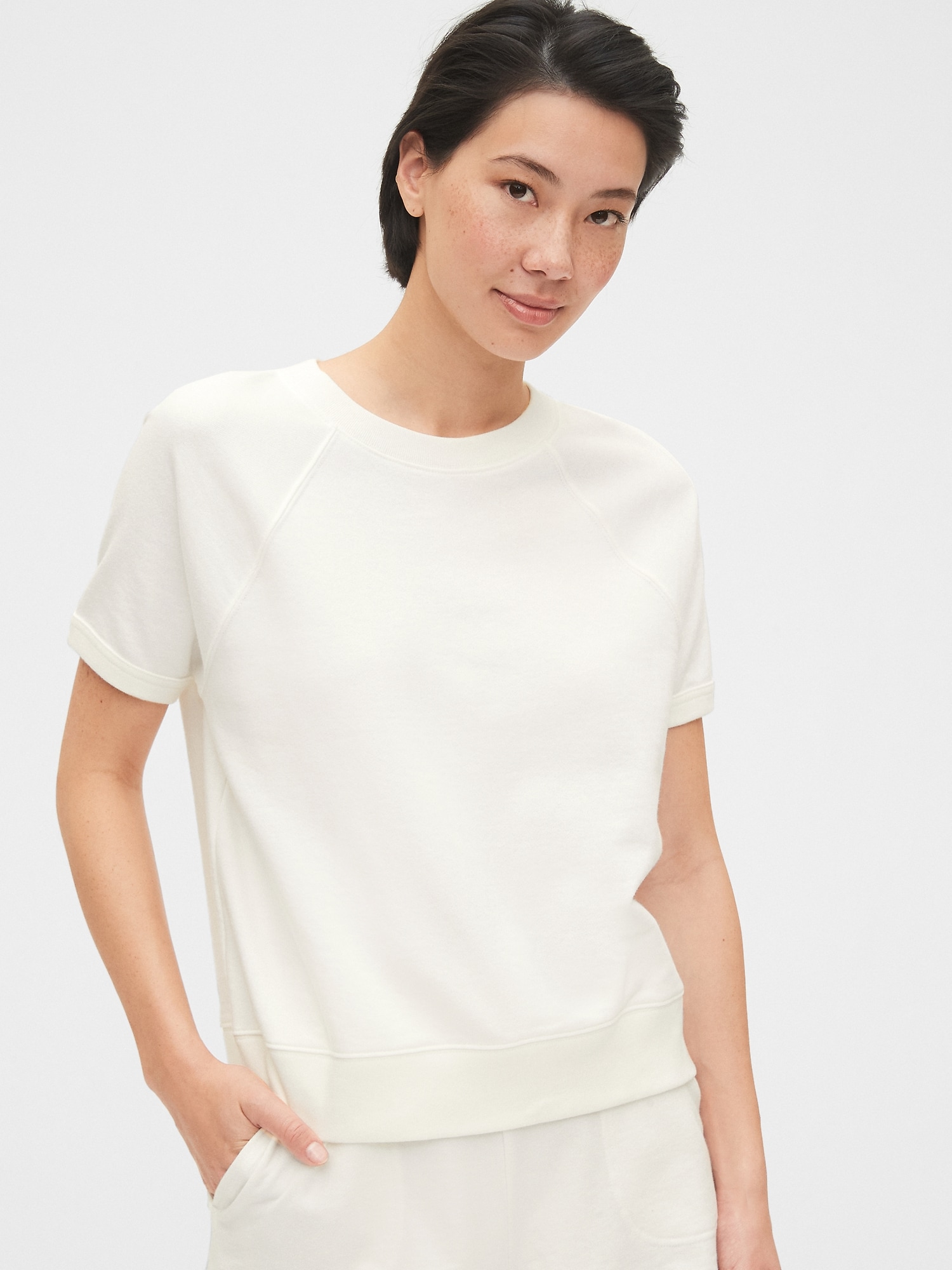 gap short sleeve sweatshirt