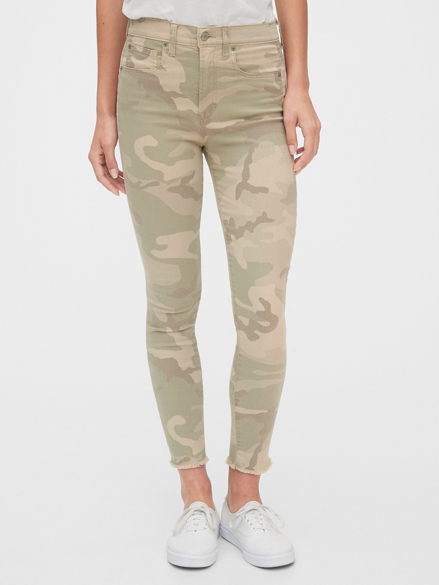 gap camouflage pants