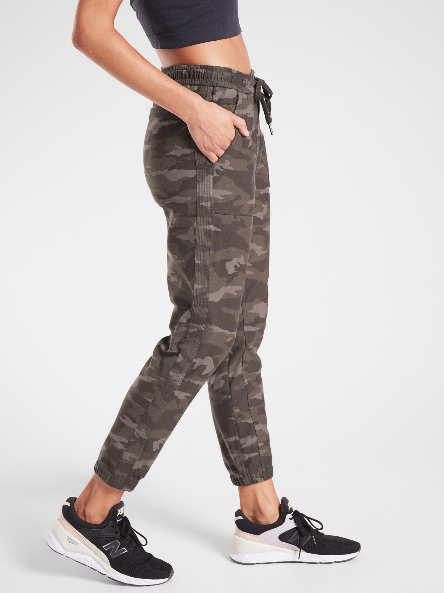 athleta camo joggers