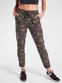 athleta camo joggers