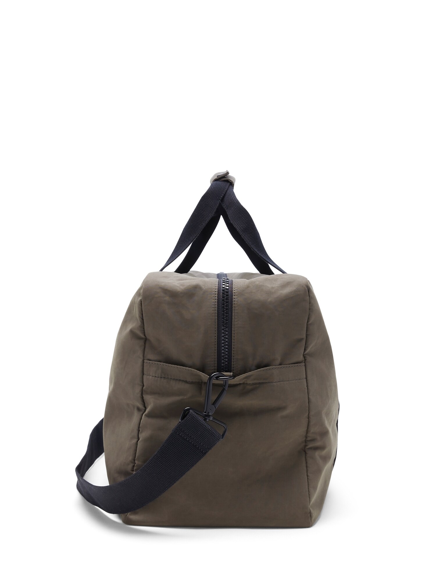 gap weekender bag