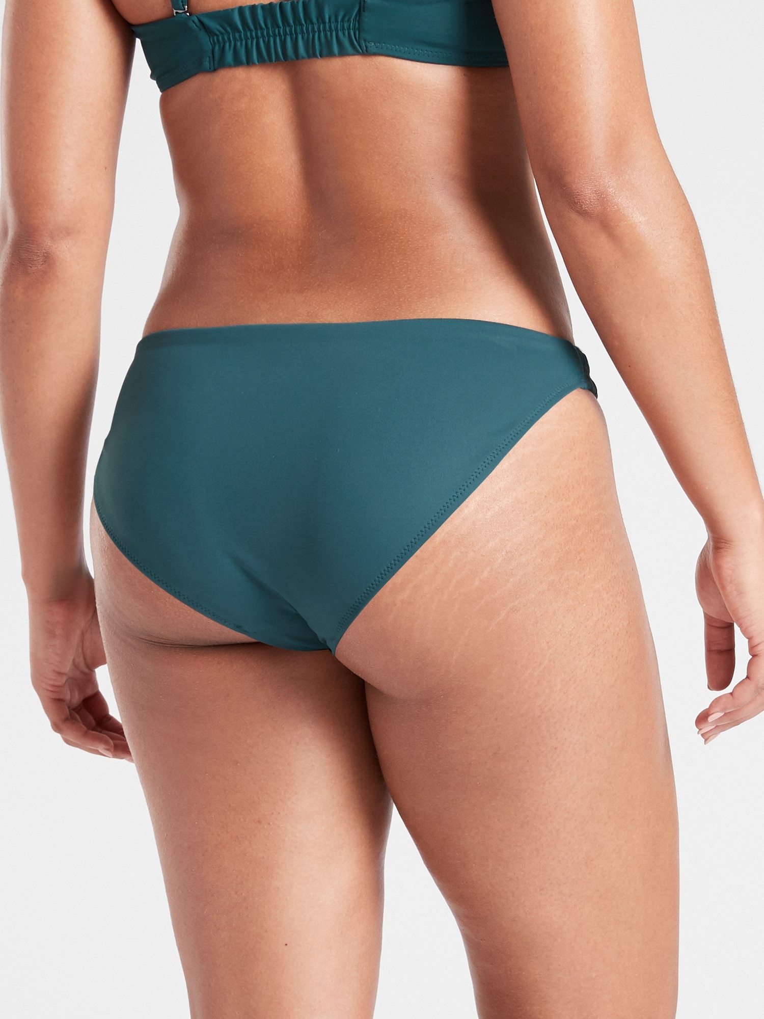 Sculpted Medium Bottom Athleta
