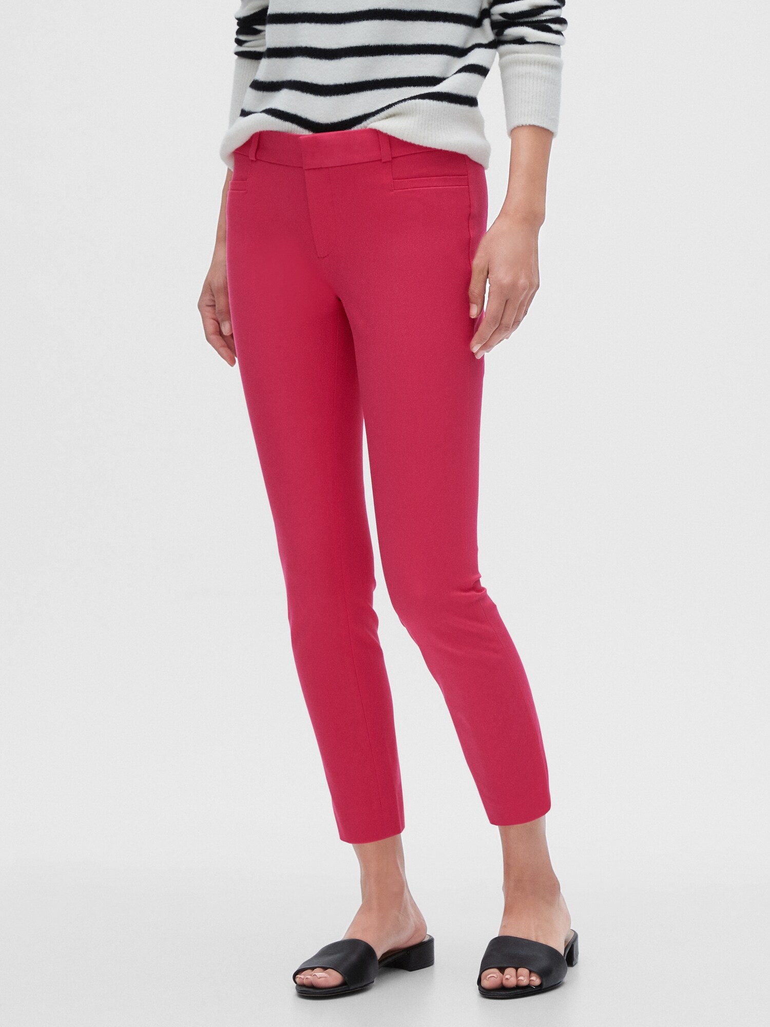 red crop pants