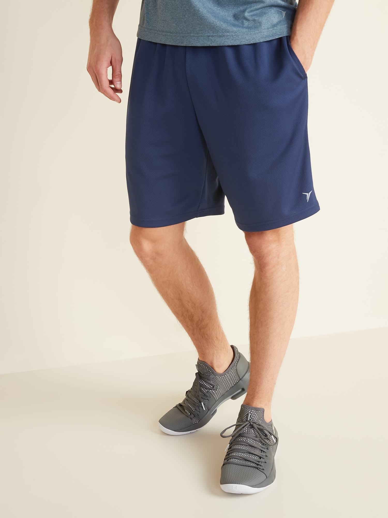 old navy active shorts mens