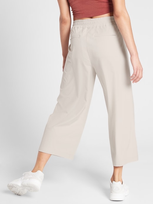 Brooklyn Wide Leg Crop Pant | Athleta