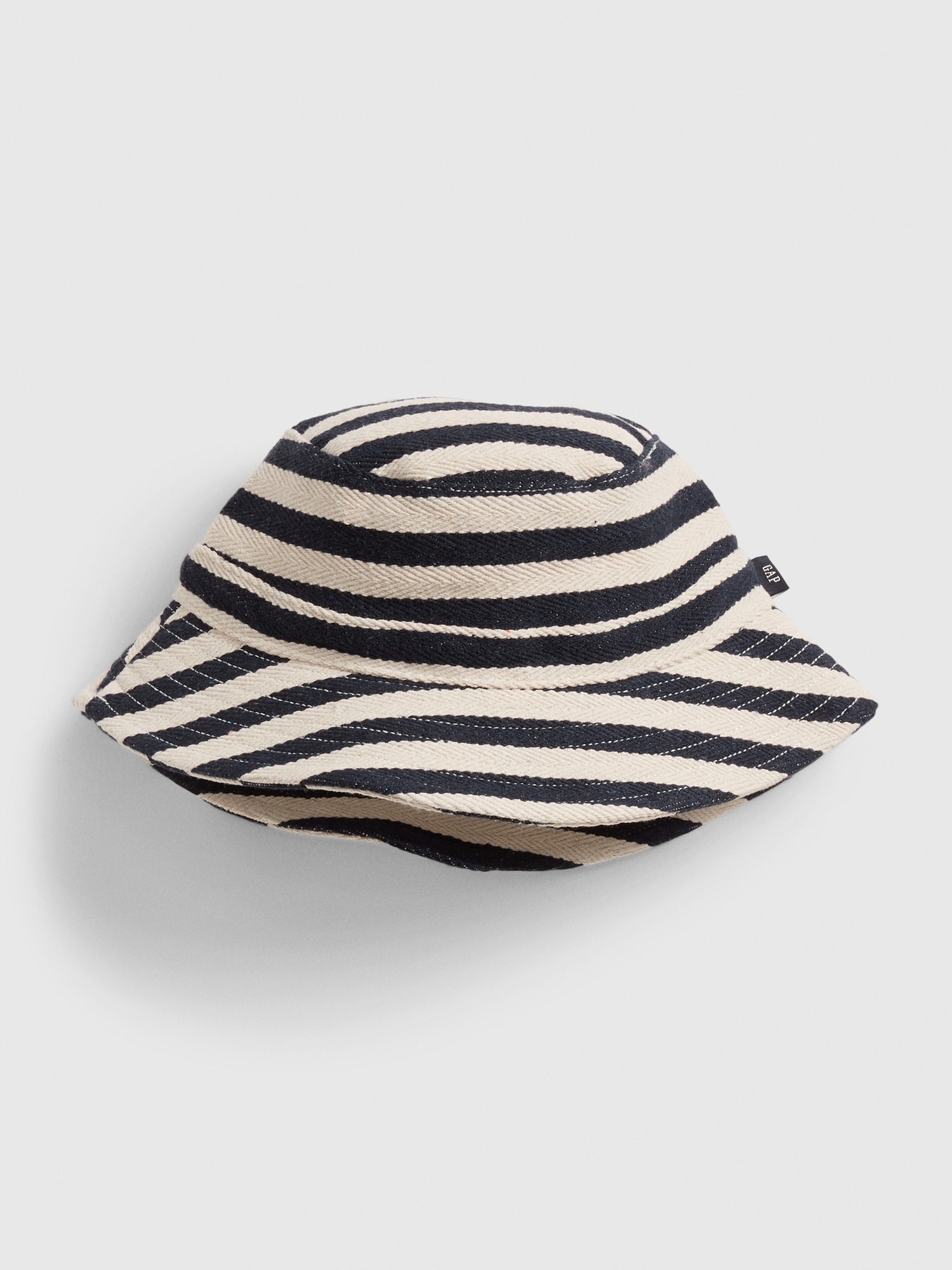 gap bucket hat