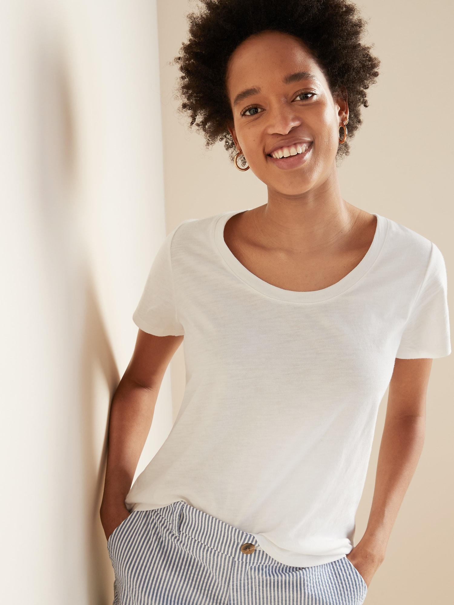 gap scoop neck tee