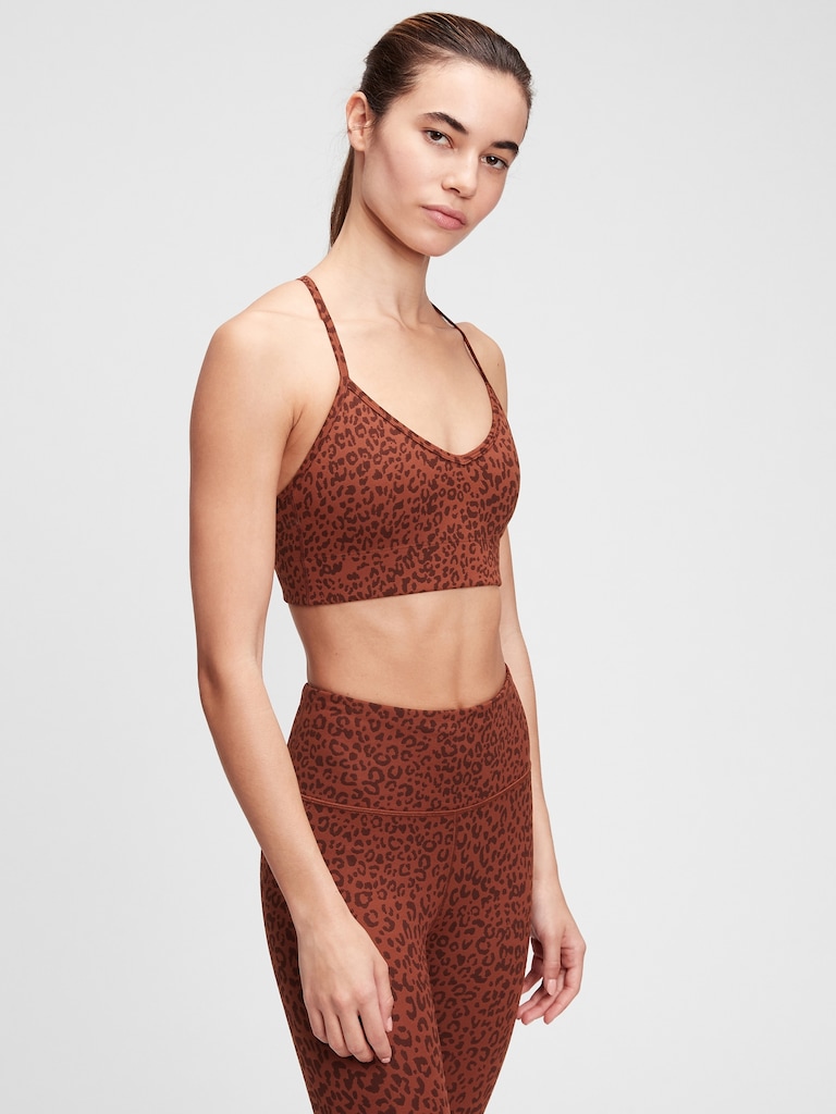 GapFit Blackout Jacquard Low Impact Sports Bra