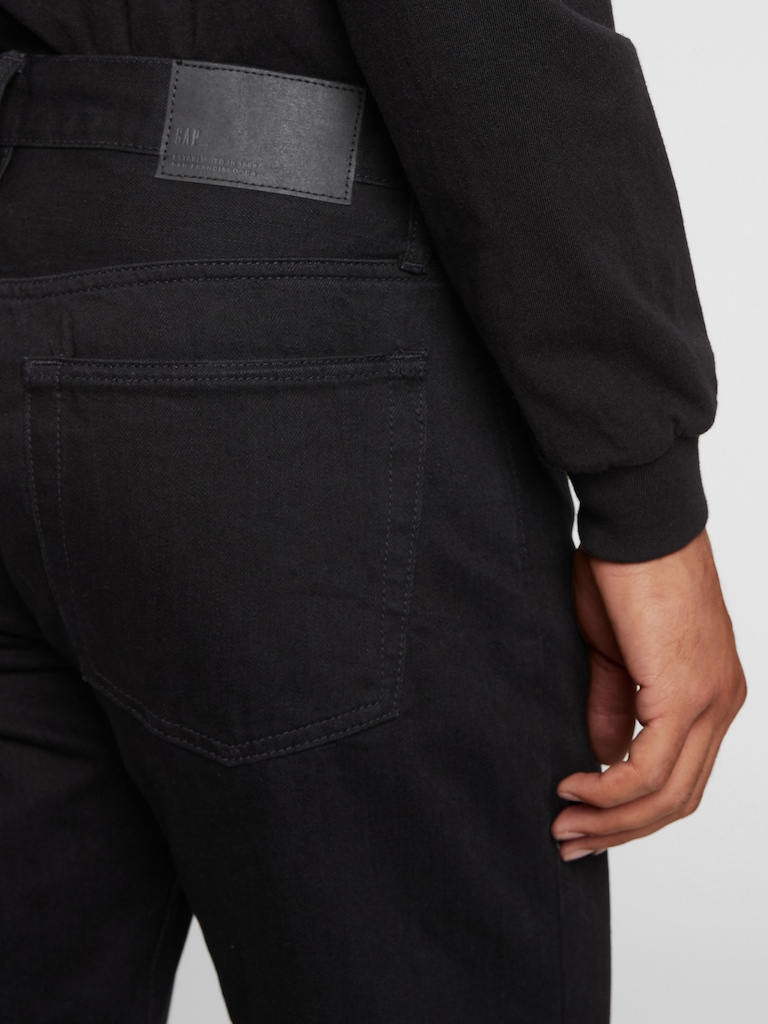 Standard Jeans