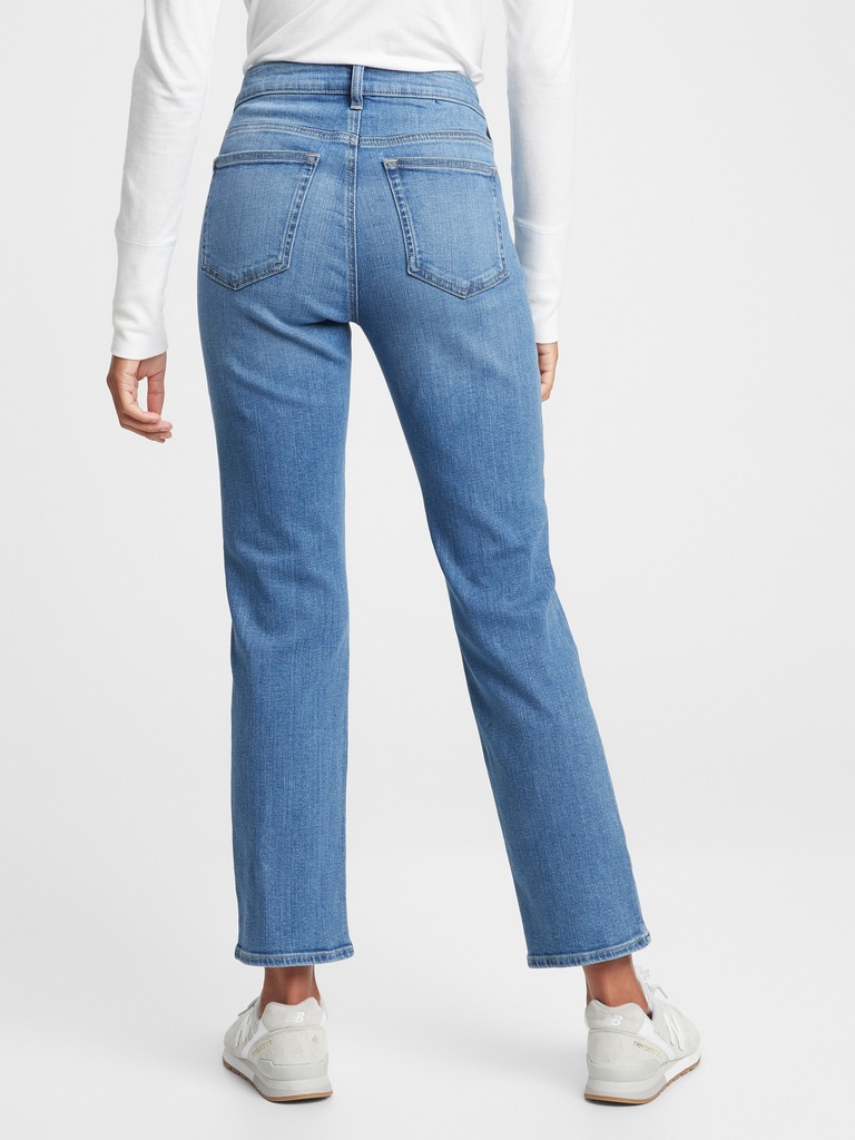 Mid Rise Classic Straight Jeans
