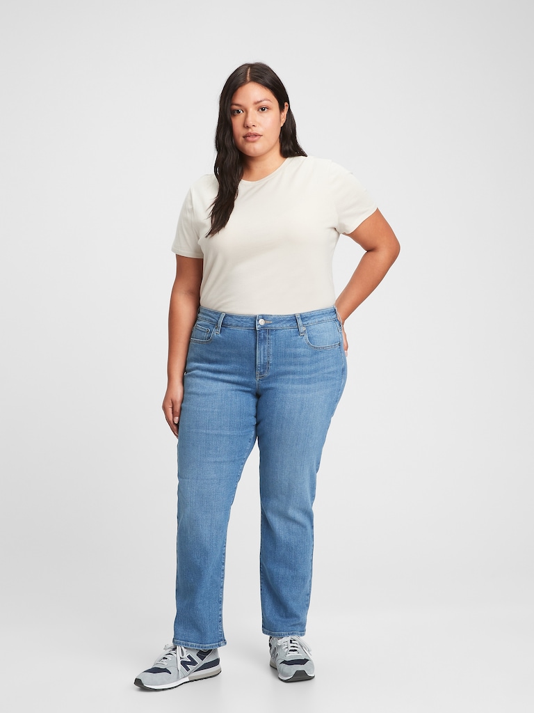 Mid Rise Classic Straight Jeans