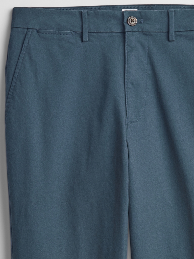 GapFlex Essential Khakis in Slim Fit