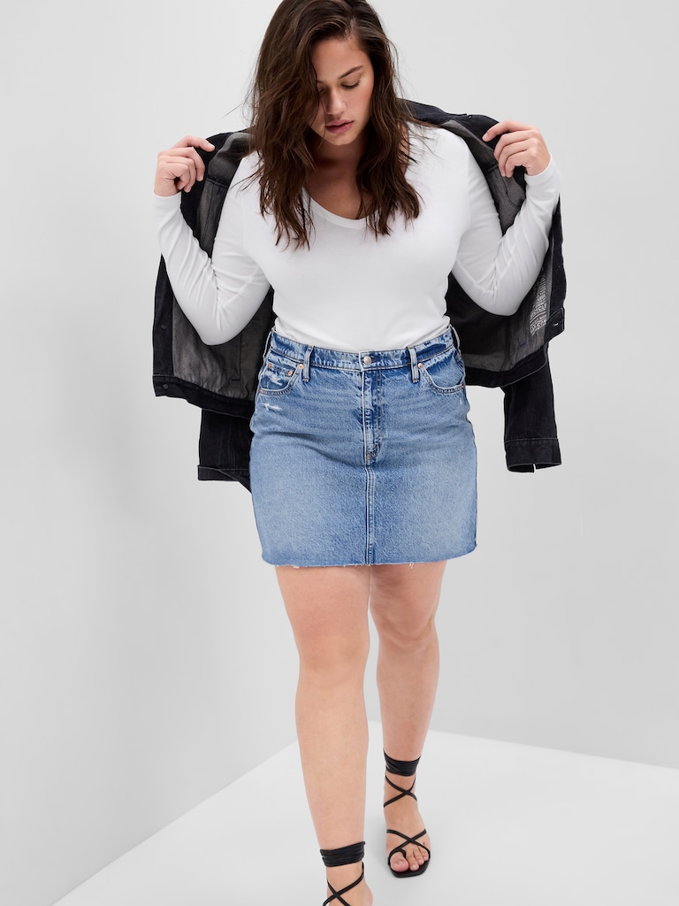 Modern V-Neck T-Shirt