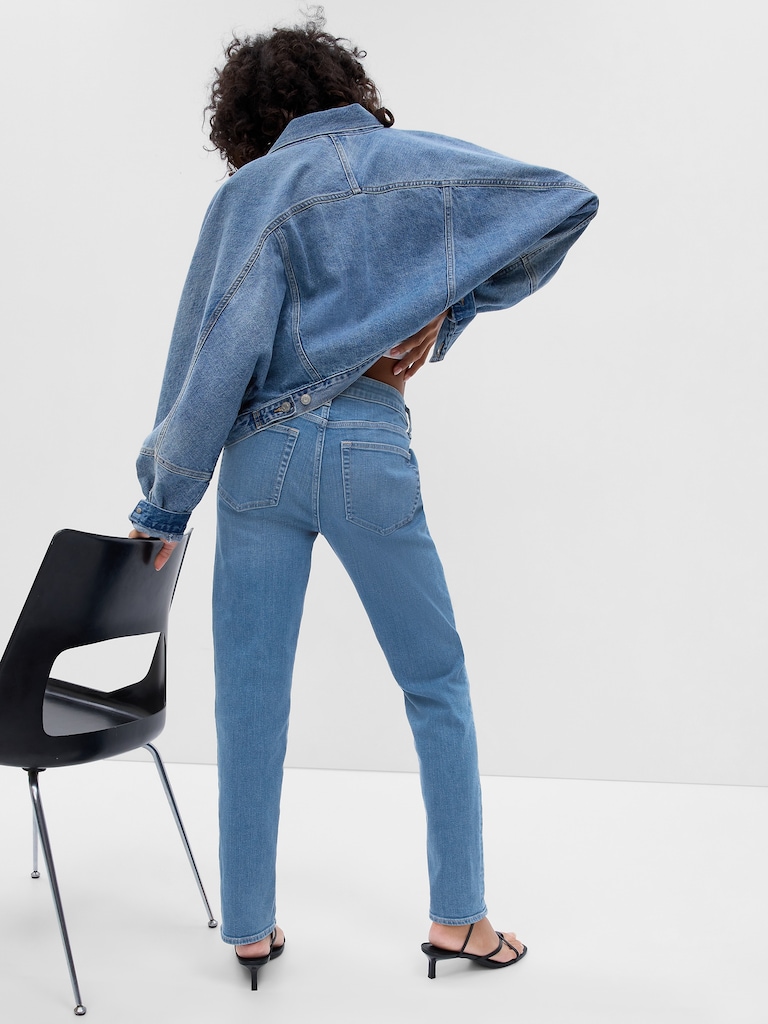Mid Rise Classic Straight Jeans