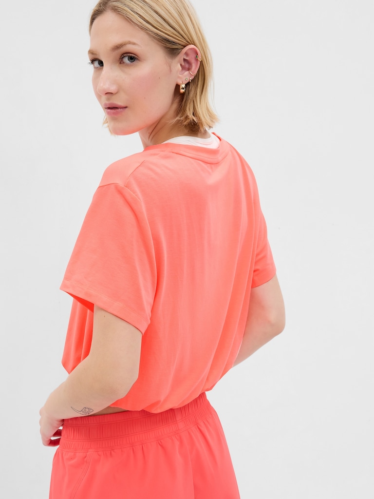GapFit Breathe Cropped T-Shirt