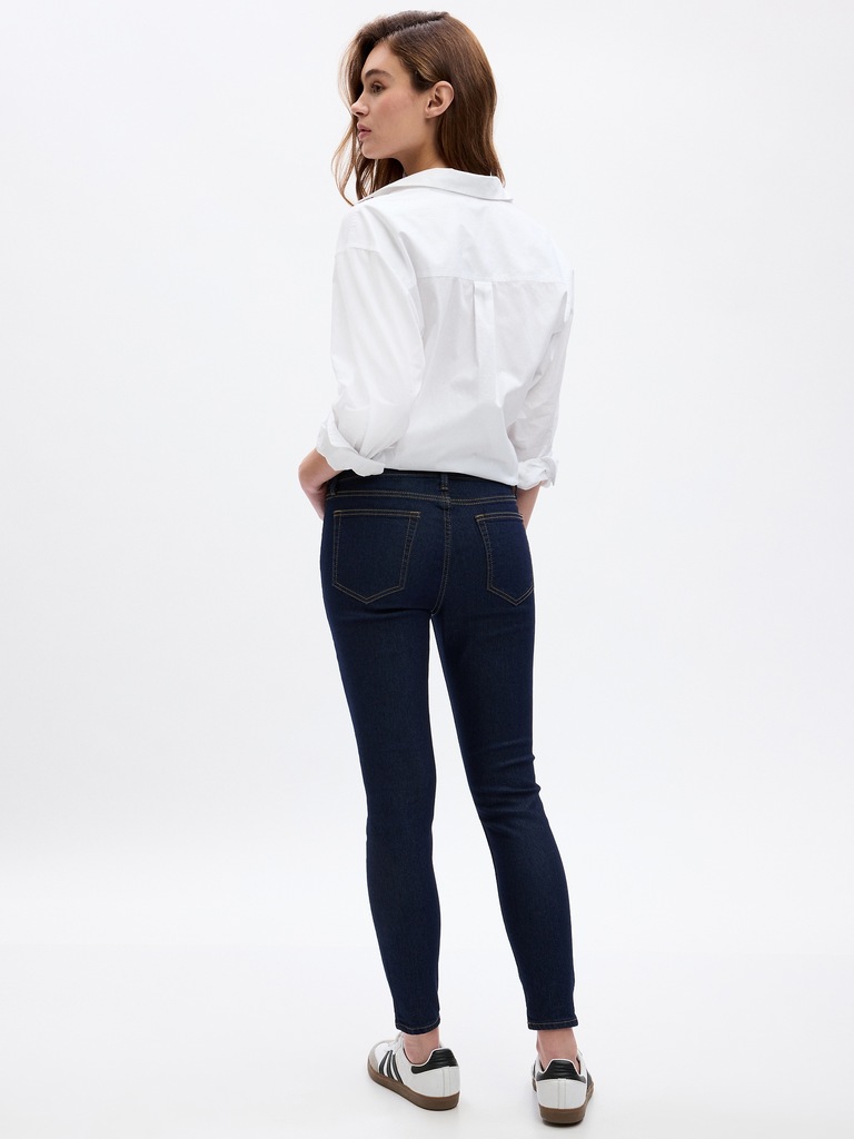 Mid Rise Favorite Crop Jeggings