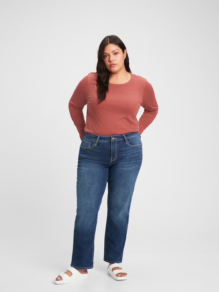 Mid Rise Classic Straight Jeans