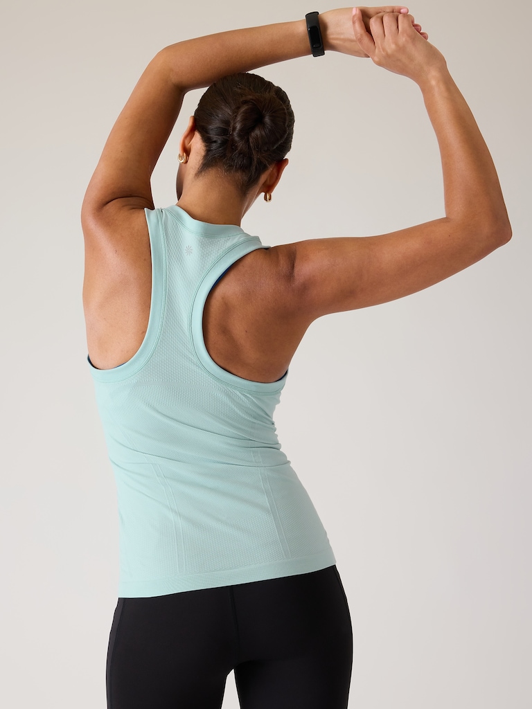Momentum Seamless Tank