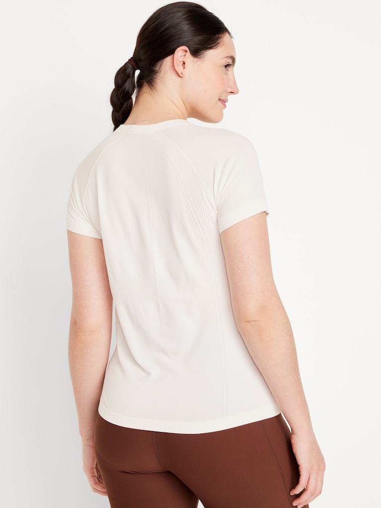 Fluid Seamless Fitted T-Shirt