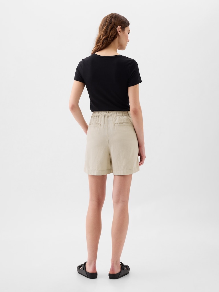 5" High Rise Linen-Blend Pleated Shorts