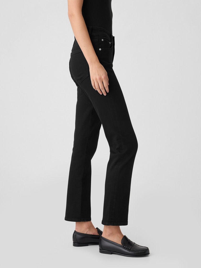 Mid Rise Classic Straight Jeans