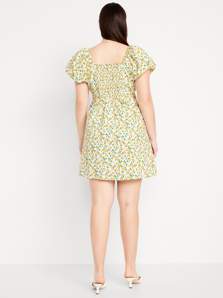 Robe trapèze courte à encolure en V