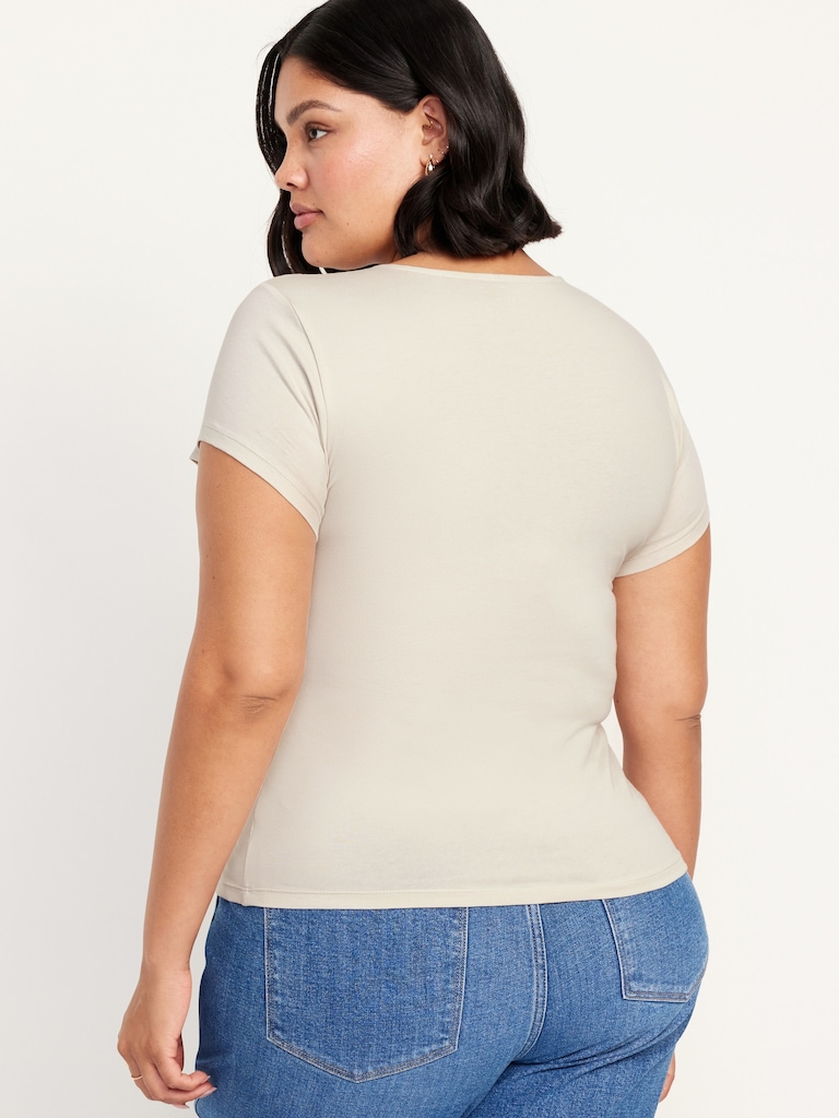Fitted Twist-Front Top